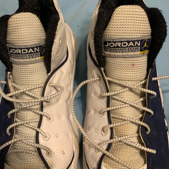 Nike Air Jordan Jumpman Team 2. Size 9.5 - Picture 4 of 6